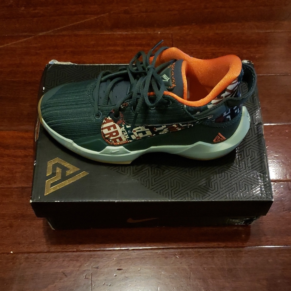 Nike Kids' Sneakers in Green and Orange